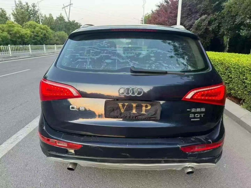 济宁10年奥迪Q55