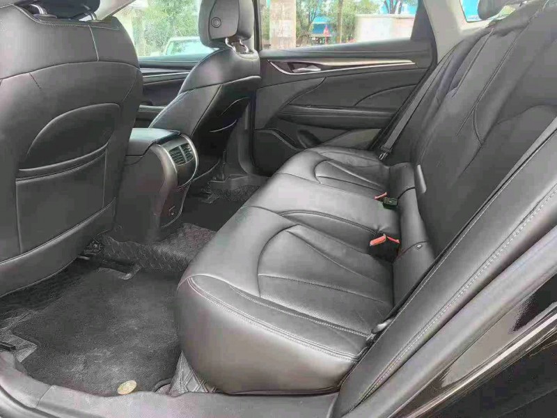 赣州19年别克君越5