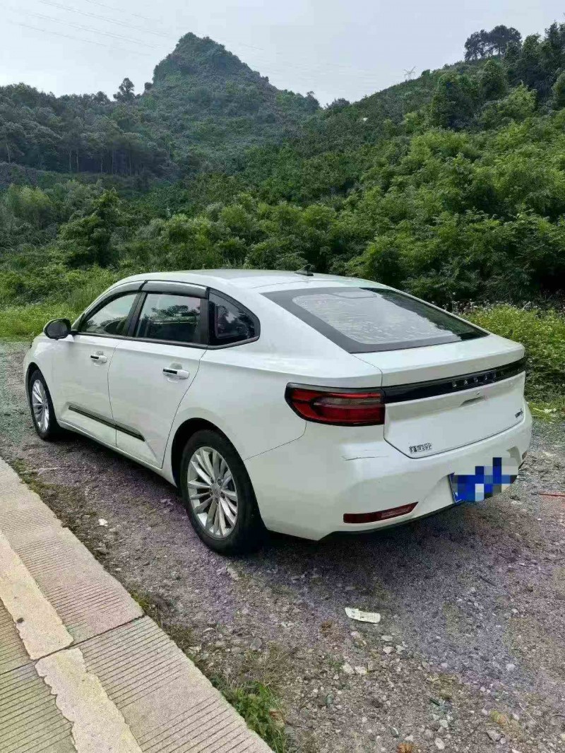 防城港21年宝骏RC57