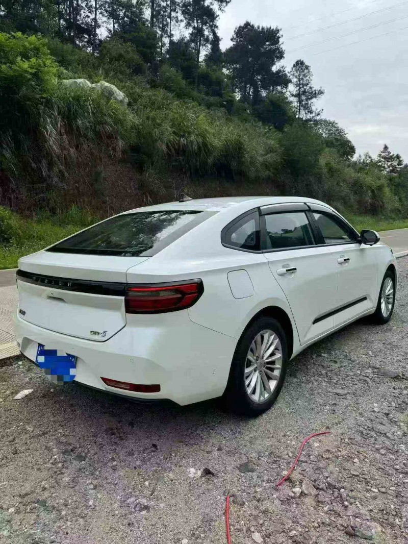 防城港21年宝骏RC58