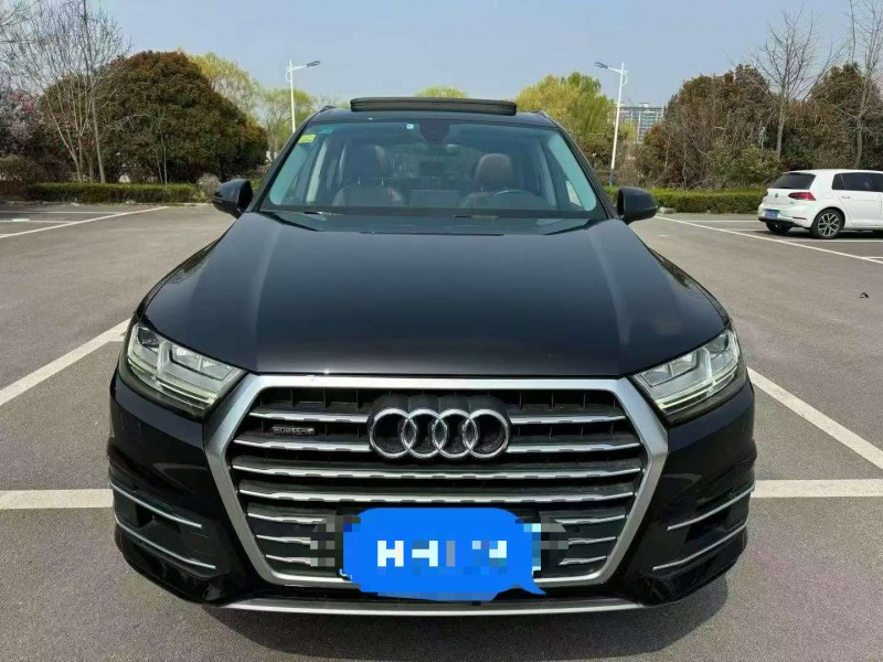 济宁18年奥迪Q71