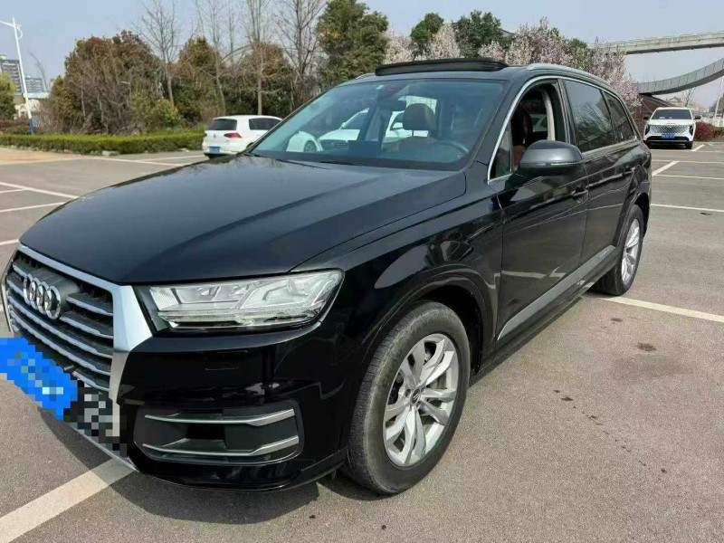 济宁18年奥迪Q72