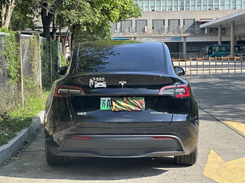 东莞23年特斯拉MODEL Y9
