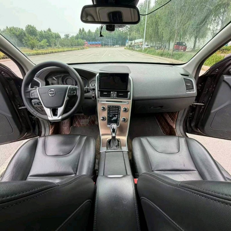 青岛17年沃尔沃XC605