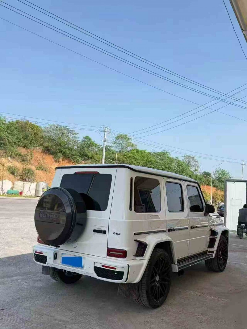 岳阳21年奔驰G8