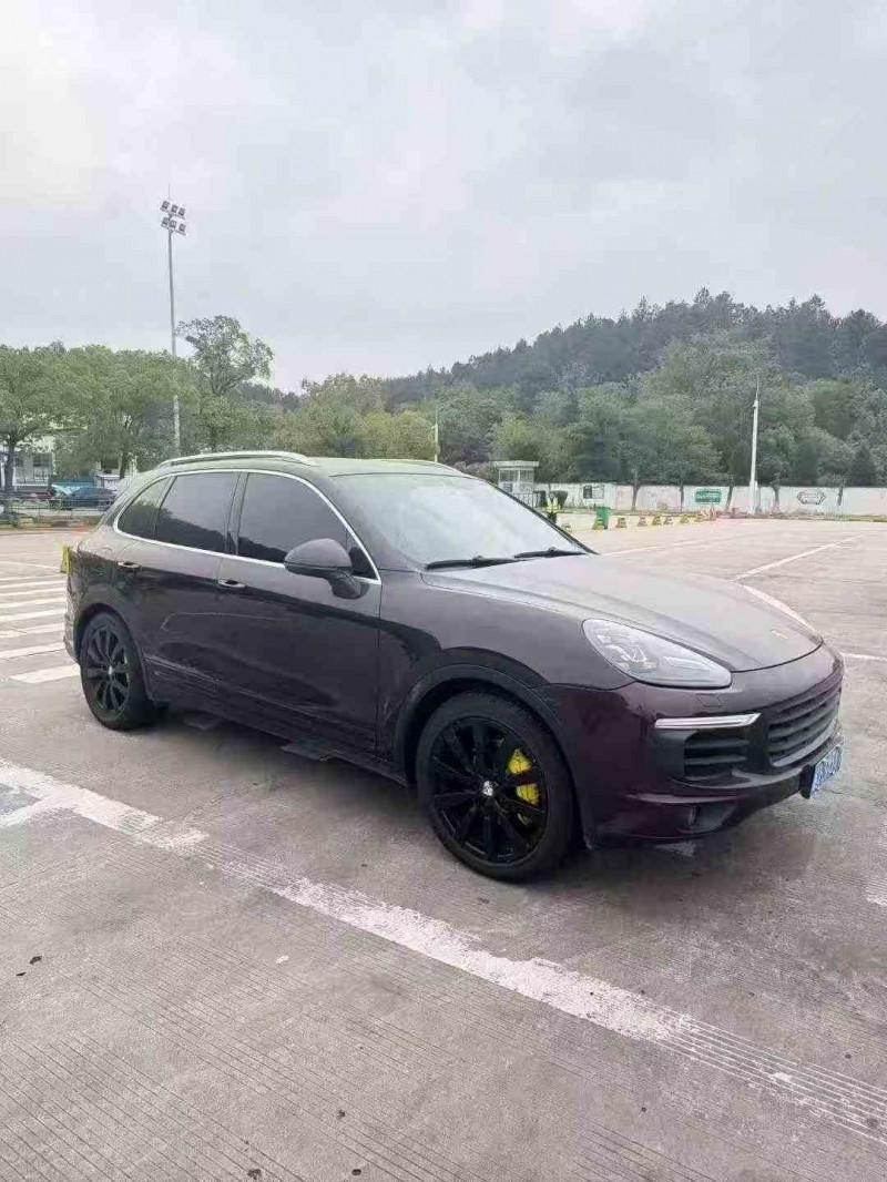 潍坊15年保时捷卡宴2