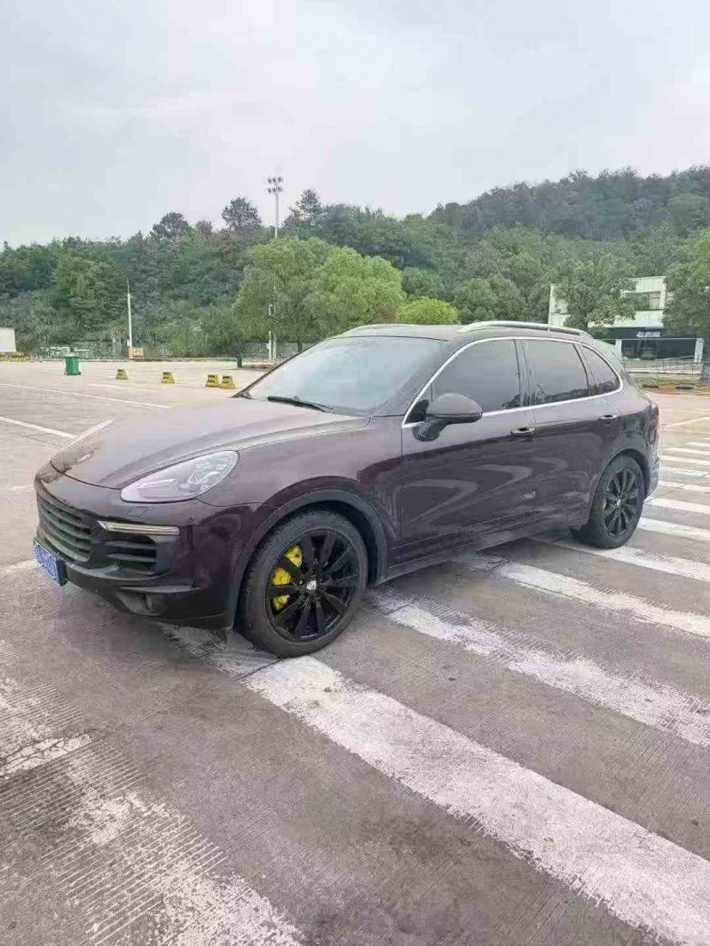 潍坊15年保时捷卡宴3