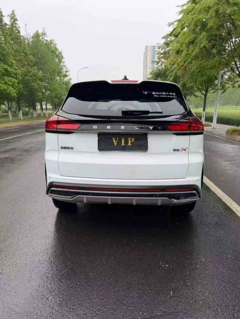 连云港22年吉利博越9
