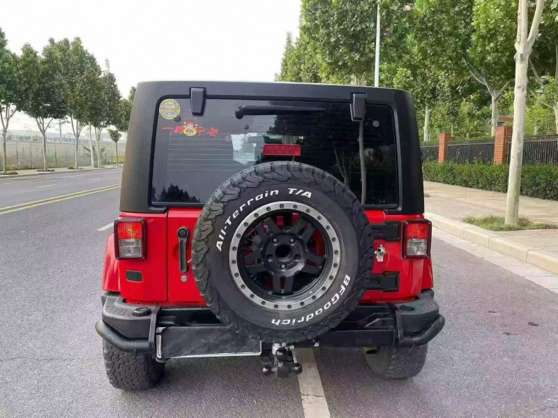 新乡15年Jeep牧马人9