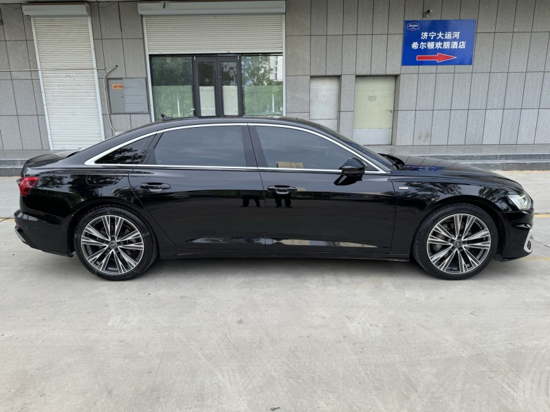 济宁22年奥迪A6L4