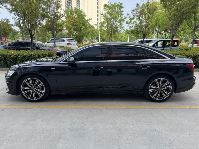 济宁22年奥迪A6L5