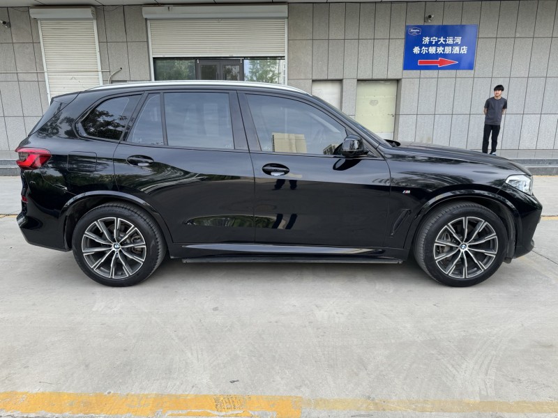 济宁19年宝马X54
