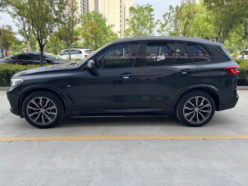 济宁19年宝马X55