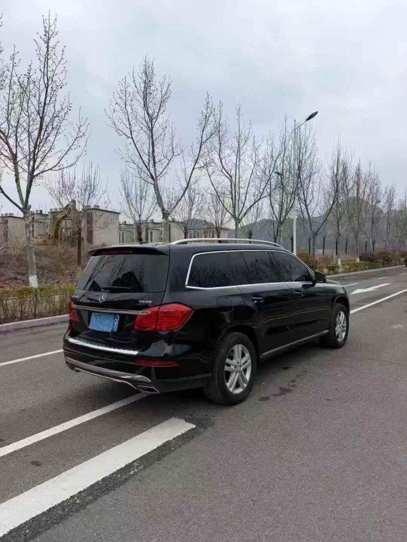 东营16年奔驰GL7
