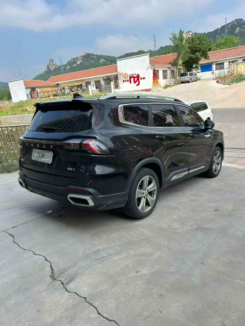 潍坊23年吉利豪越9