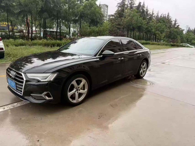 济宁24年奥迪A6L2