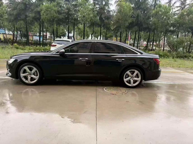 济宁24年奥迪A6L7