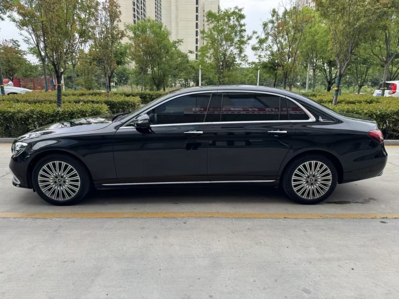 济宁22年奔驰E6