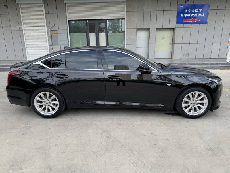 济宁21年凯迪拉克CT53