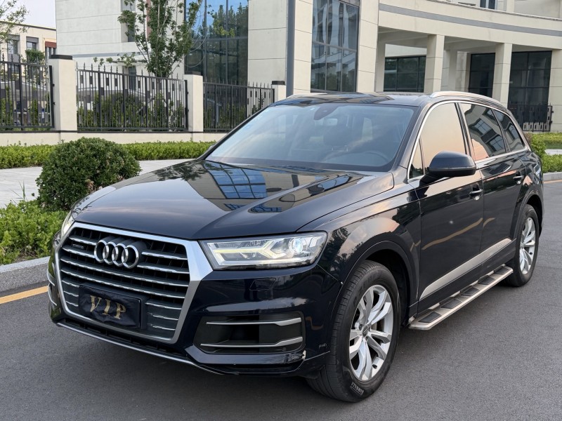 济宁16年奥迪Q72
