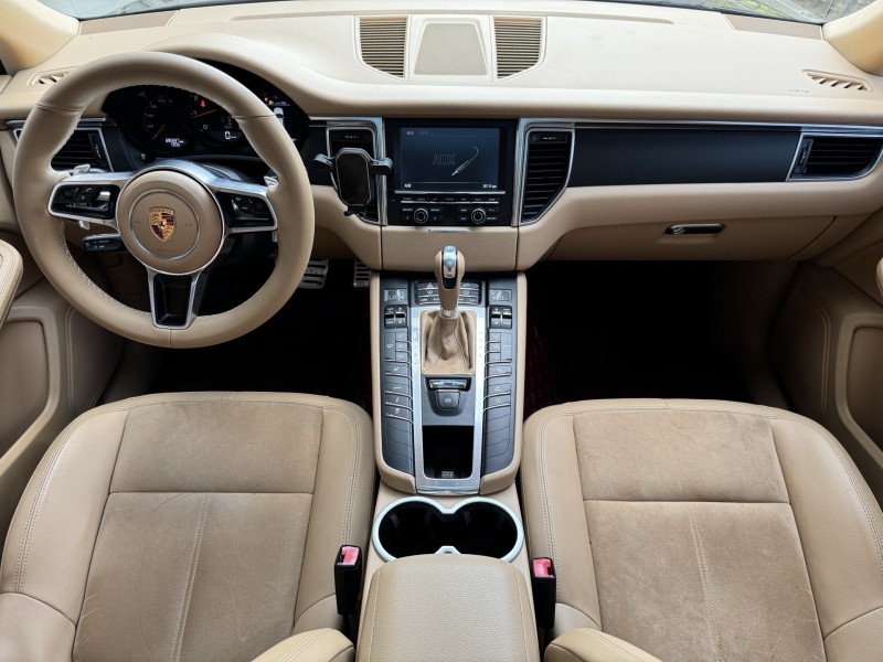 济宁15年保时捷Macan5