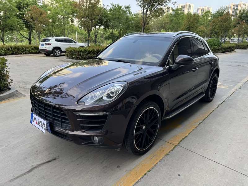 济宁15年保时捷Macan6