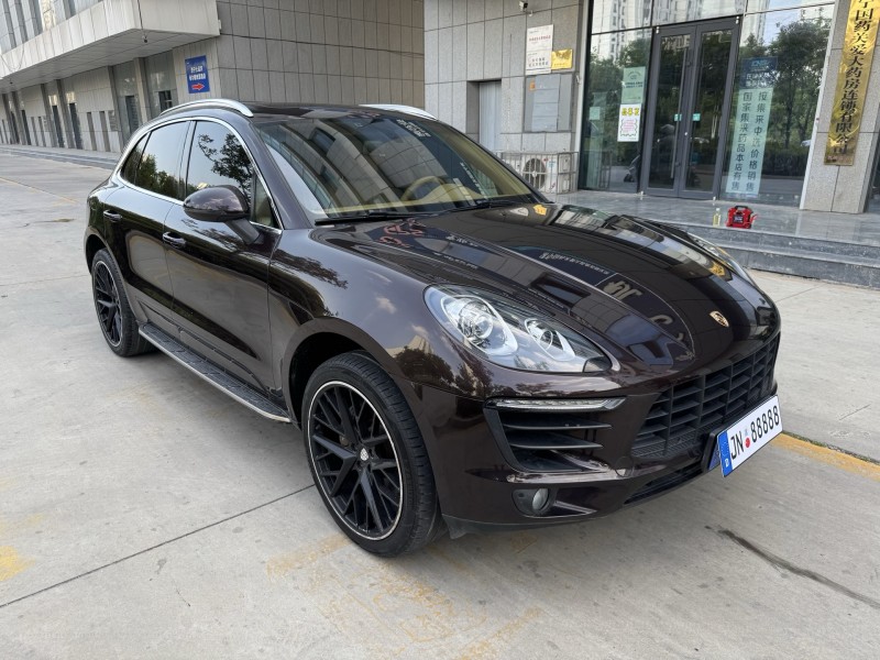 济宁15年保时捷Macan8