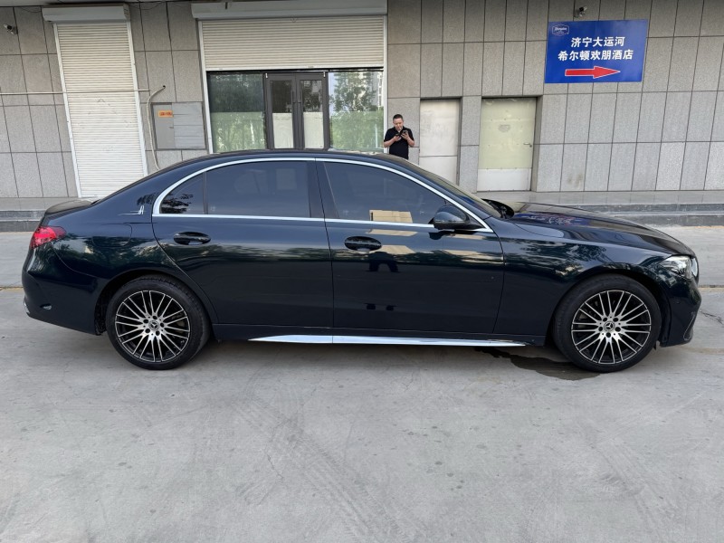 济宁23年奔驰CLA7