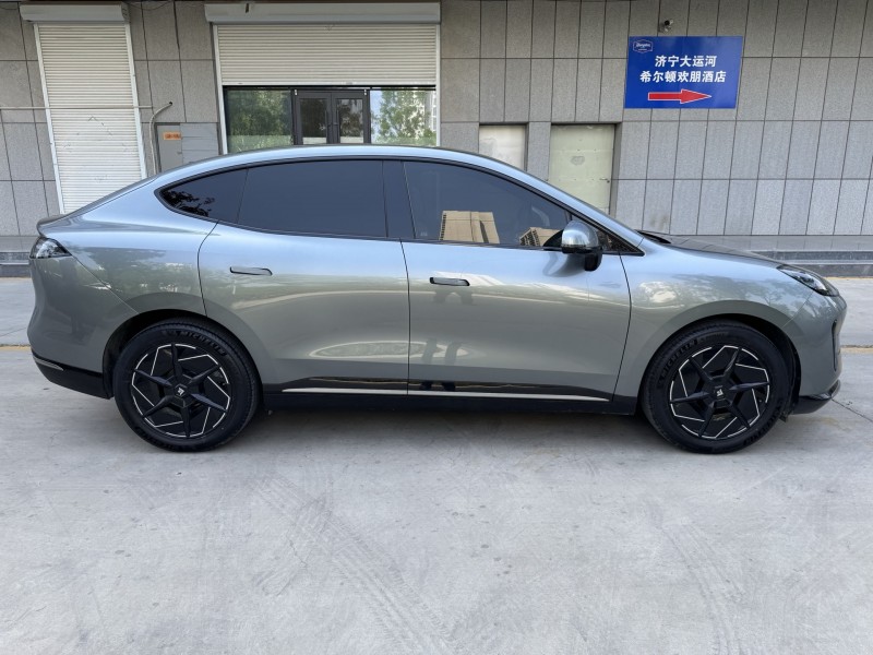 济宁25年传祺昊铂GT8