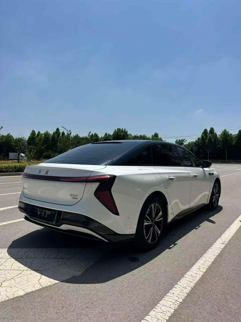 枣庄24年红旗EH77