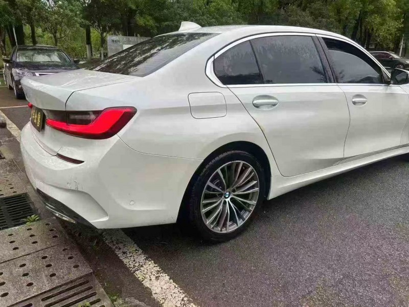 重庆20年宝马3系6