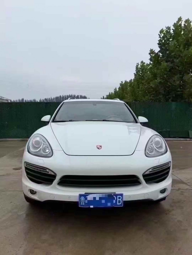 东营14年保时捷卡宴1