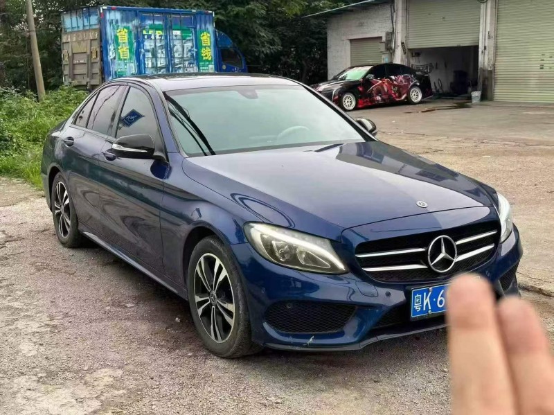 广州17年奔驰C3