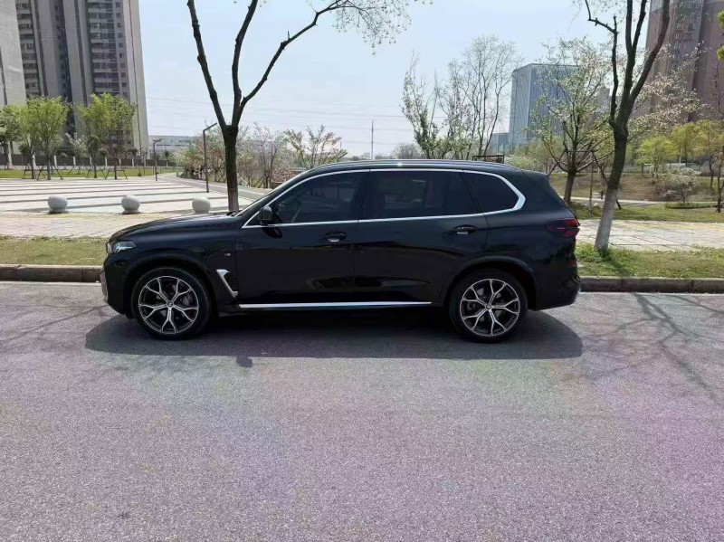 鄂州23年宝马X58