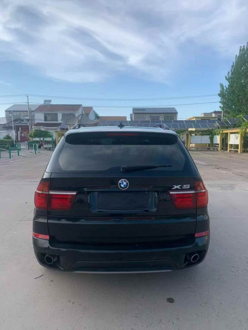 苏州12年宝马X59