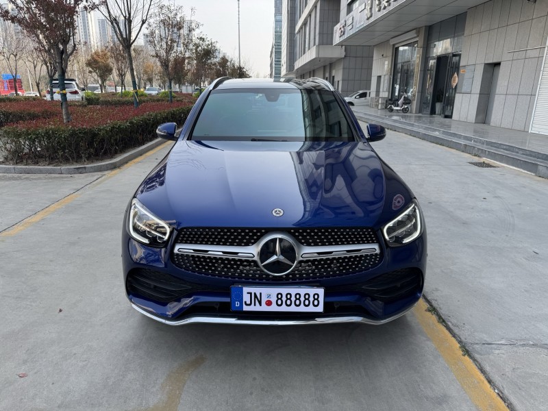 济宁22年奔驰GLC1