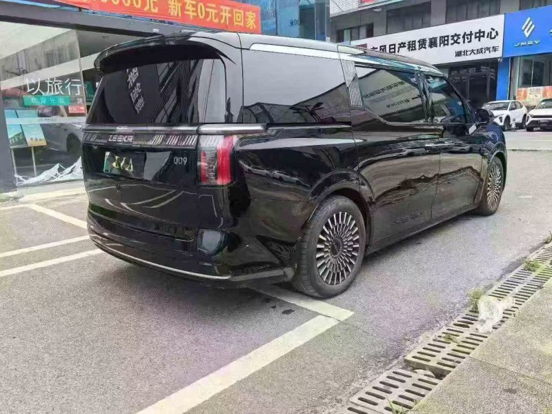 荆门23年极氪汽车0098