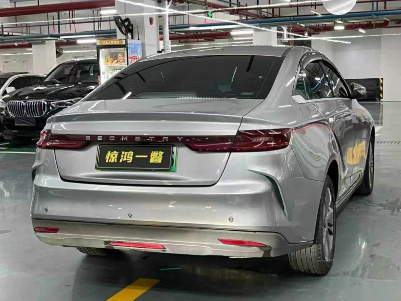 深圳24年吉利几何7
