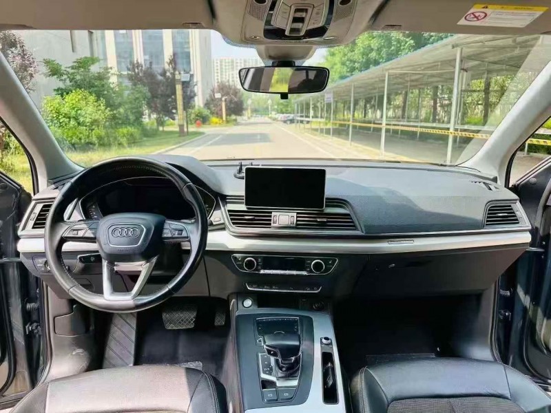 东营19年奥迪Q56