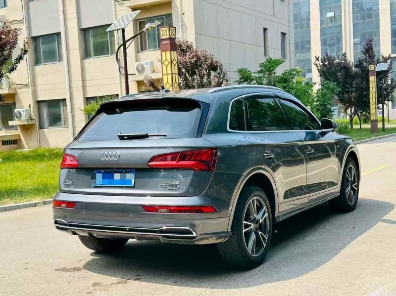 东营19年奥迪Q57