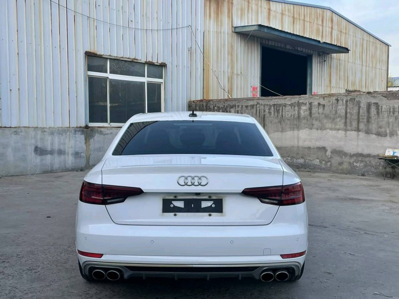 济宁18年奥迪A4L8