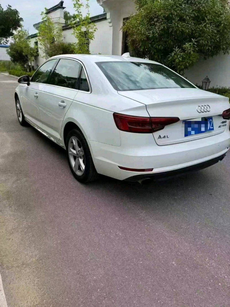 济南17年奥迪A4L4