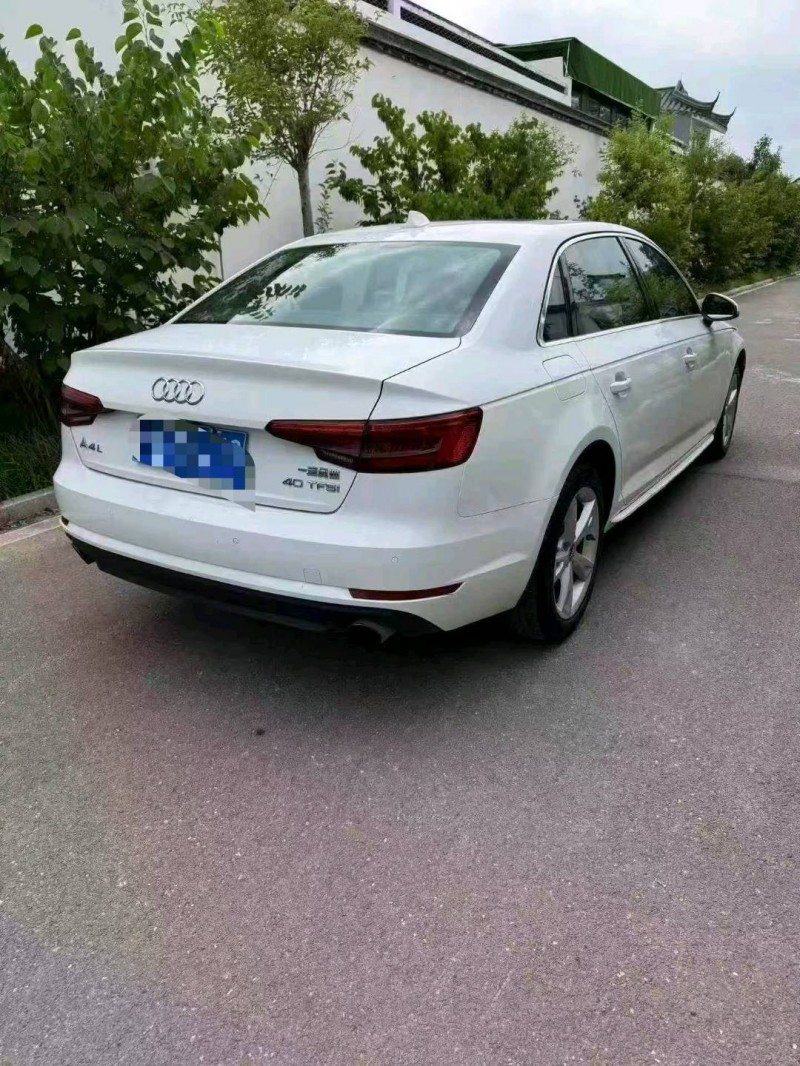 济南17年奥迪A4L6