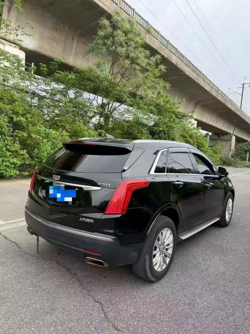 金华17年凯迪拉克XT57