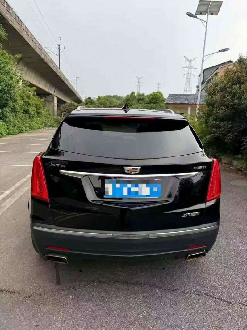 金华17年凯迪拉克XT59