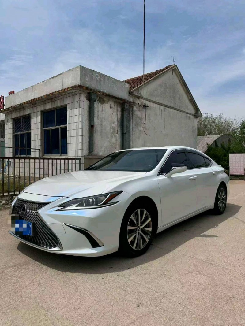 烟台19年雷克萨斯ES3