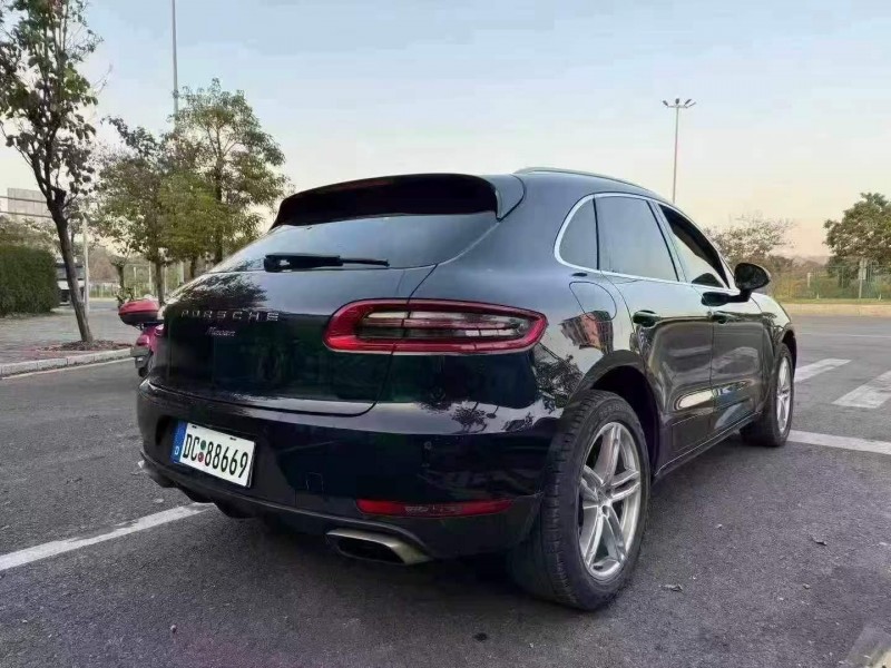 惠州15年保时捷Macan7