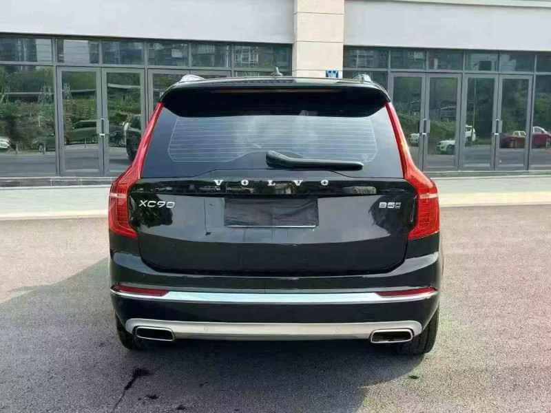 重庆20年沃尔沃XC909