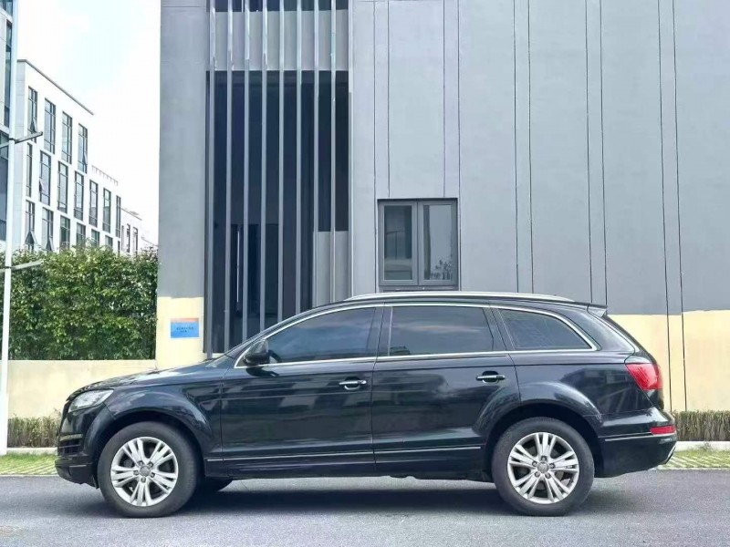 广州12年奥迪Q75