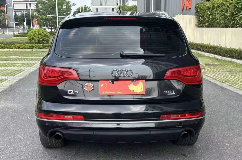 广州12年奥迪Q79